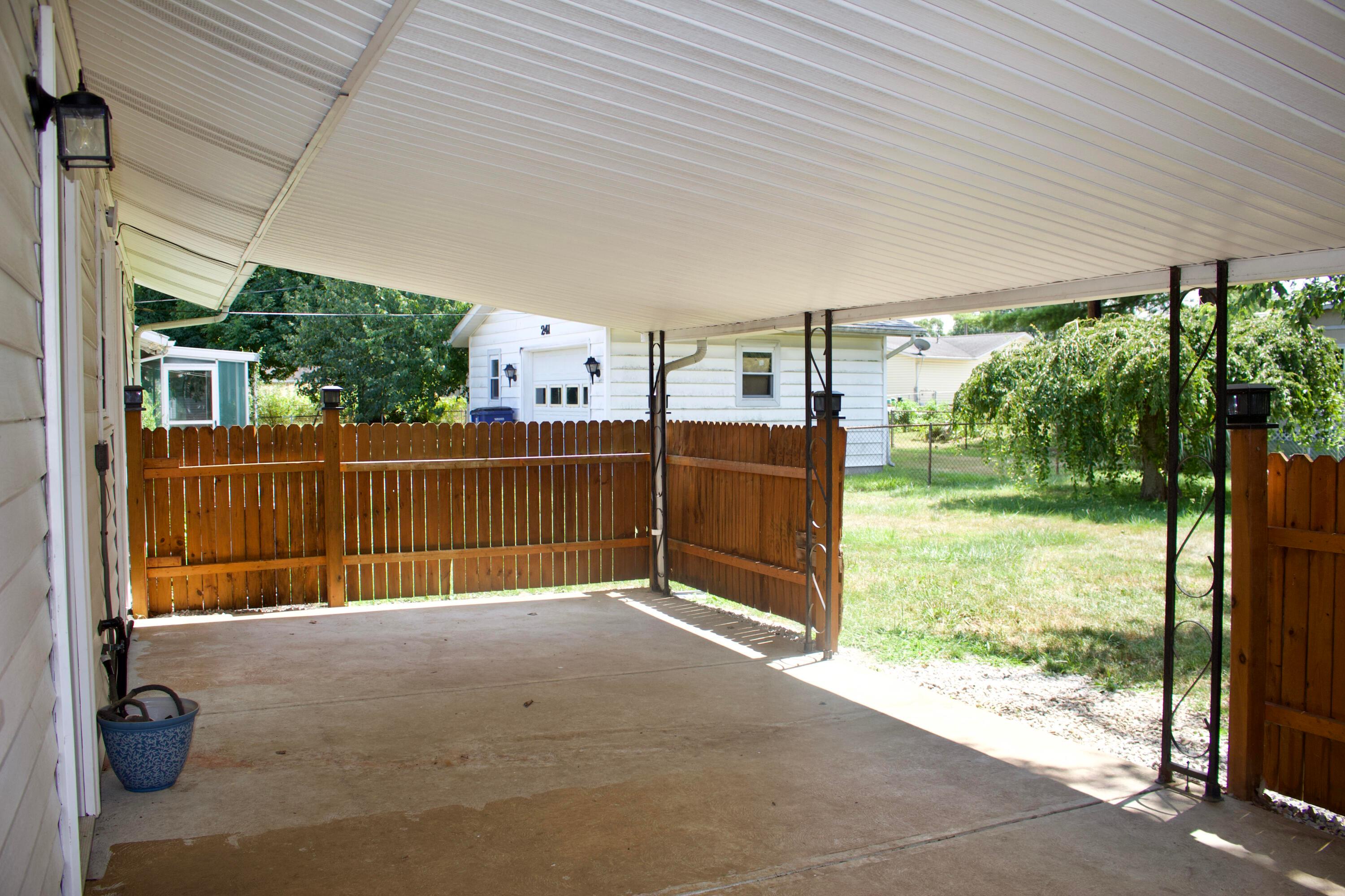 237 Walden Road Heath, OH 43056 - Photo 17 of 21 Back Patio