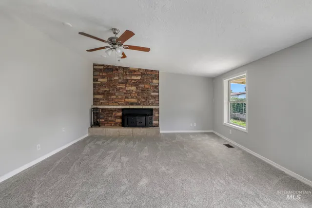 $322,000 | 1060 North 9th East, Mountain Home, ID 83647