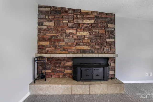 $322,000 | 1060 North 9th East, Mountain Home, ID 83647