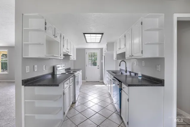 $322,000 | 1060 North 9th East, Mountain Home, ID 83647