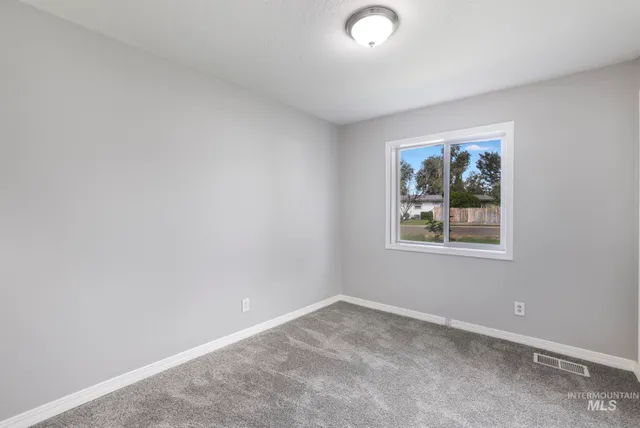 $322,000 | 1060 North 9th East, Mountain Home, ID 83647