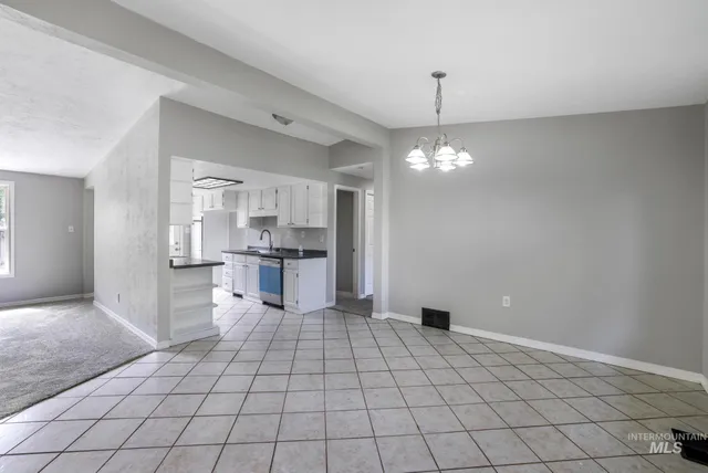 $322,000 | 1060 North 9th East, Mountain Home, ID 83647