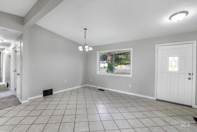 $322,000 | 1060 North 9th East, Mountain Home, ID 83647