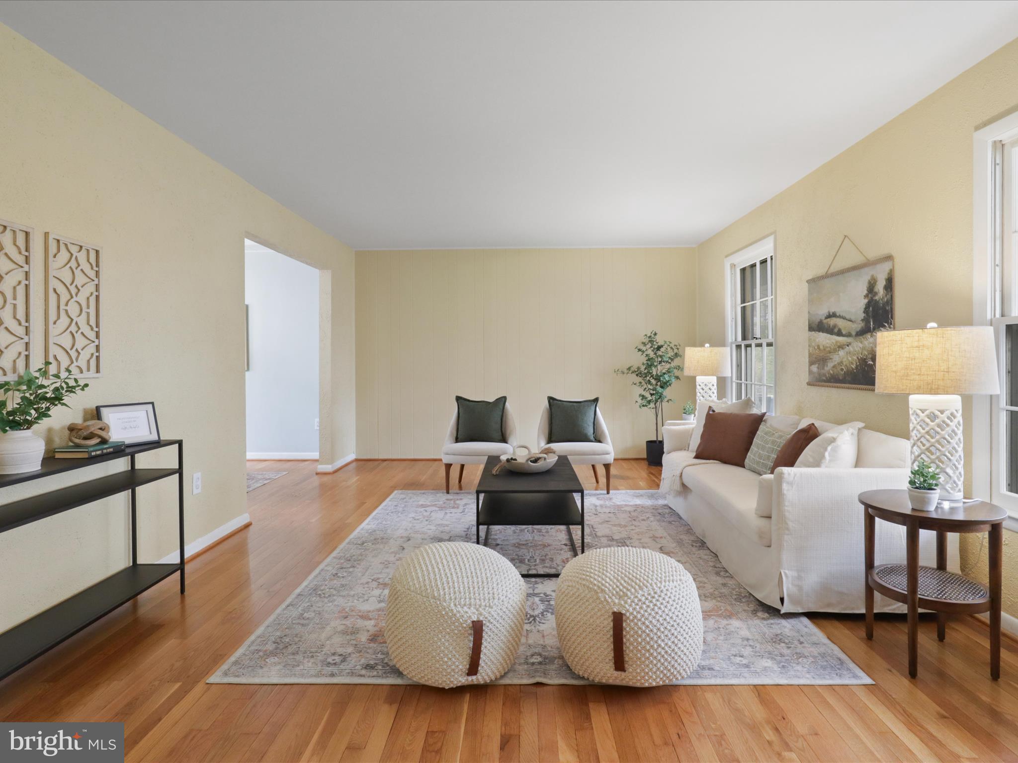 4800 Rim Rock Road Rockville, MD 20853 - Photo 3 of 45 Living Room