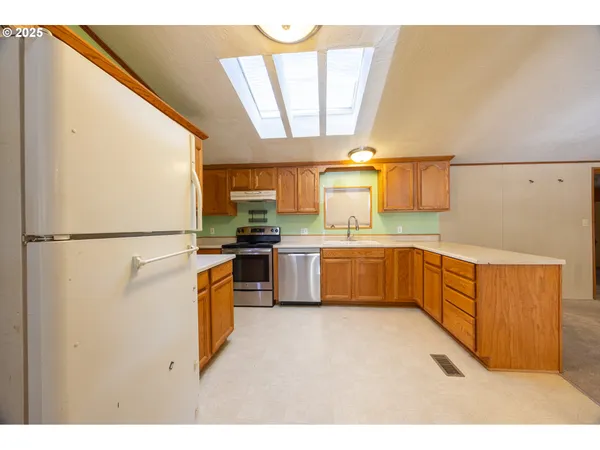 $290,000 | 130 Walter Court, Roseburg, OR 97471