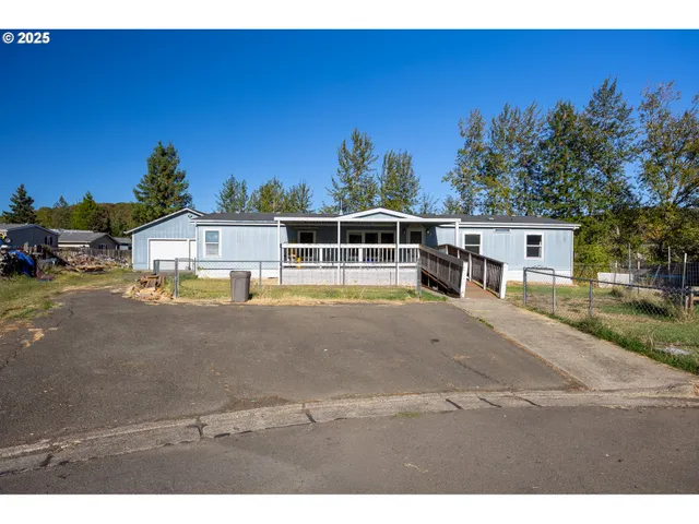 $300,000 | 130 Walter Court, Roseburg, OR 97471