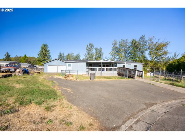 $300,000 | 130 Walter Court, Roseburg, OR 97471