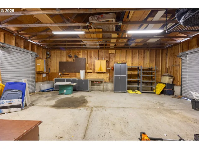 $300,000 | 130 Walter Court, Roseburg, OR 97471