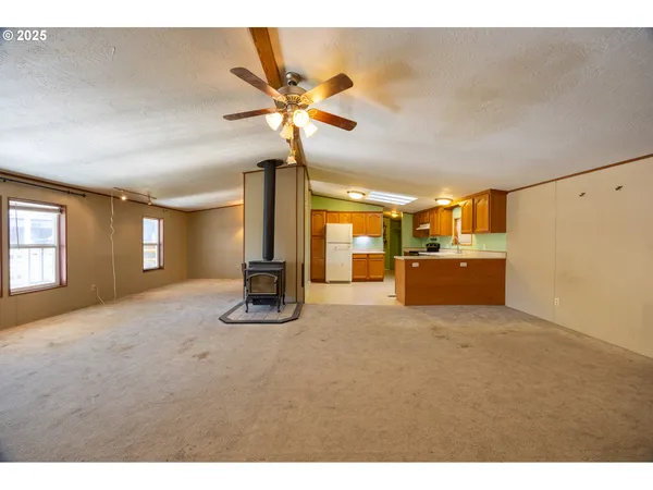 $290,000 | 130 Walter Court, Roseburg, OR 97471