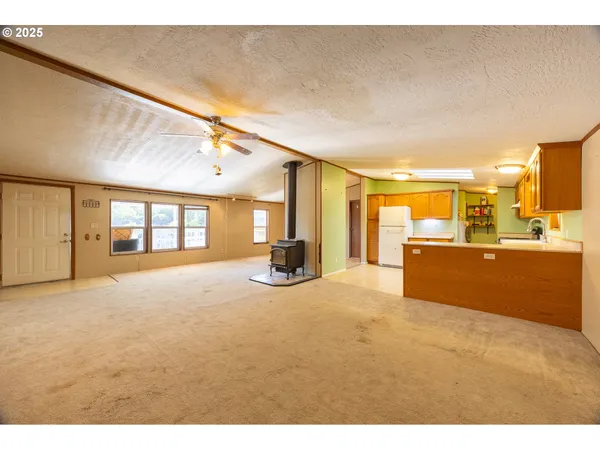 $290,000 | 130 Walter Court, Roseburg, OR 97471