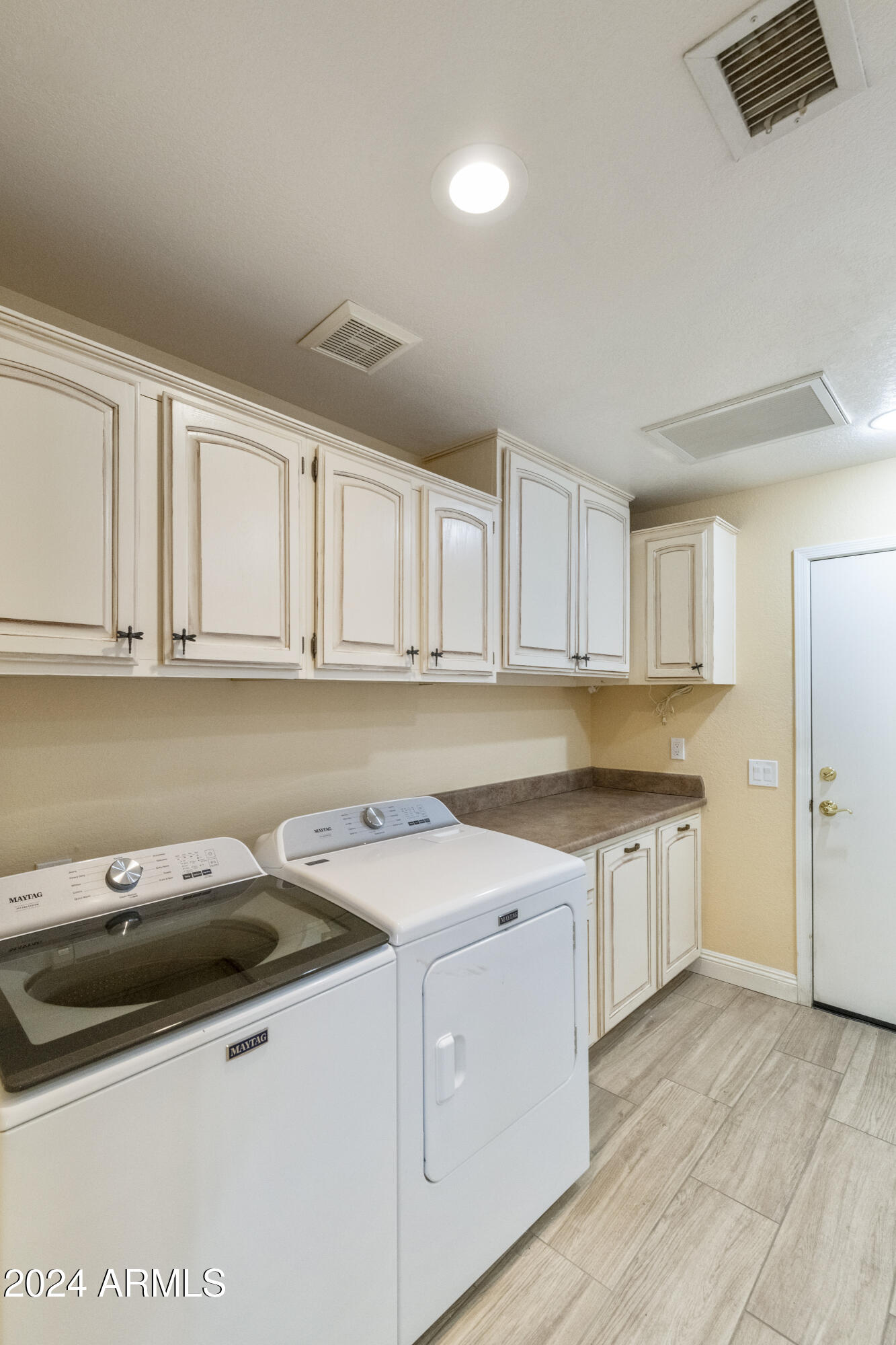 25418 East Spring Creek Road Chandler, AZ 85248 - Photo 23 of 52 Expansive Laundry Room