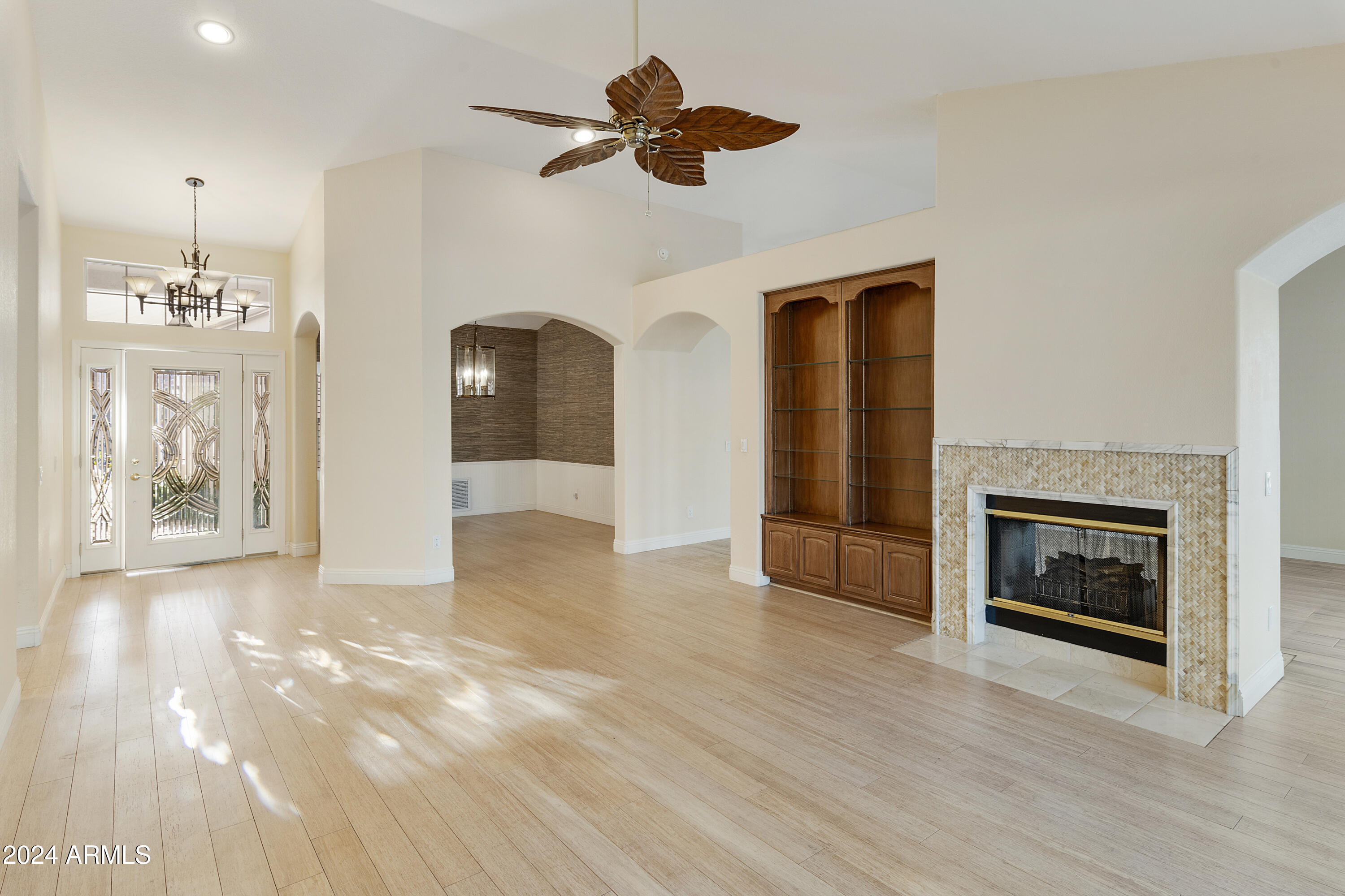 25418 East Spring Creek Road Chandler, AZ 85248 - Photo 9 of 52 Entry - Living Room - 2 sided FP