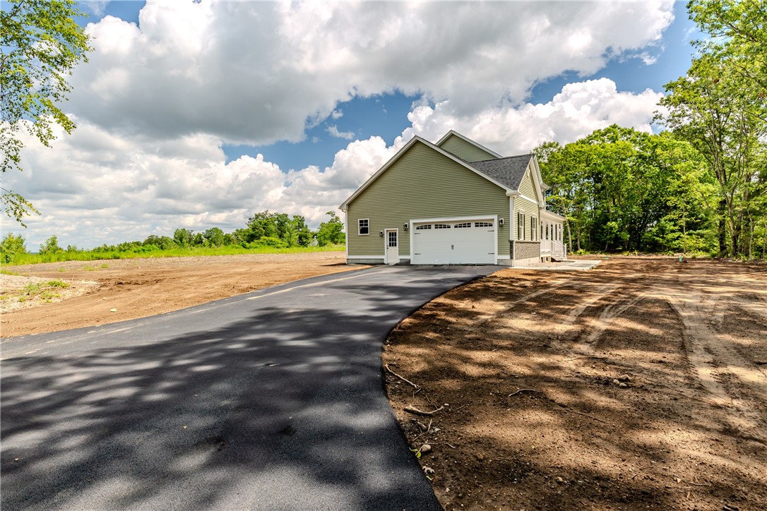 251 Crompton Road East Greenwich, RI 02818 - Photo 4 of 16