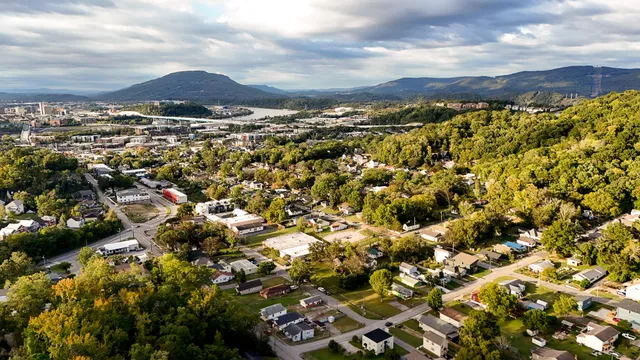 $300,000 | 9 Sawyer Street, Chattanooga, TN 37405