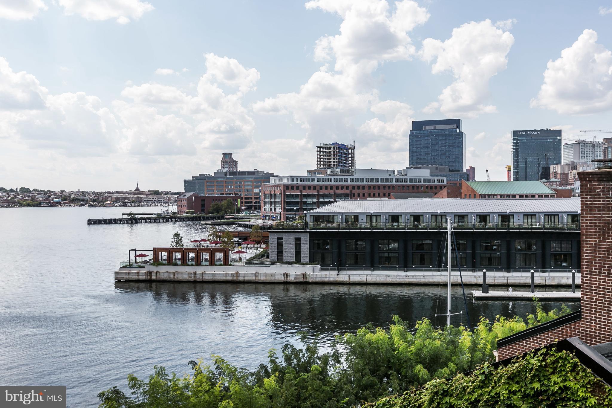 960 Fell Street, Unit 311 Baltimore, MD 21231 - Photo 59 of 59 a view of a lake with a large building