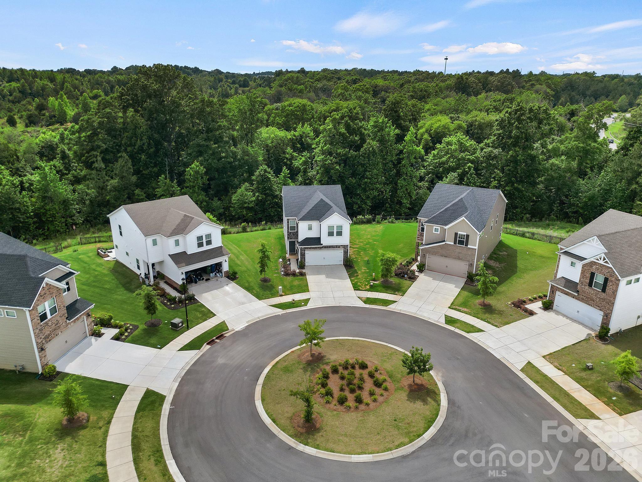 660 Citriadora Street Fort Mill, SC 29715 - Photo 2 of 35