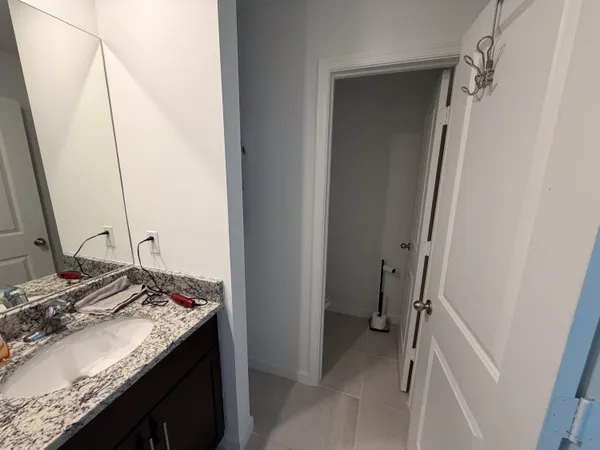 $2,250 | 676 Salisbury Circle, Fort Pierce, FL 34982