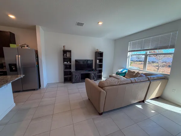 $2,250 | 676 Salisbury Circle, Fort Pierce, FL 34982