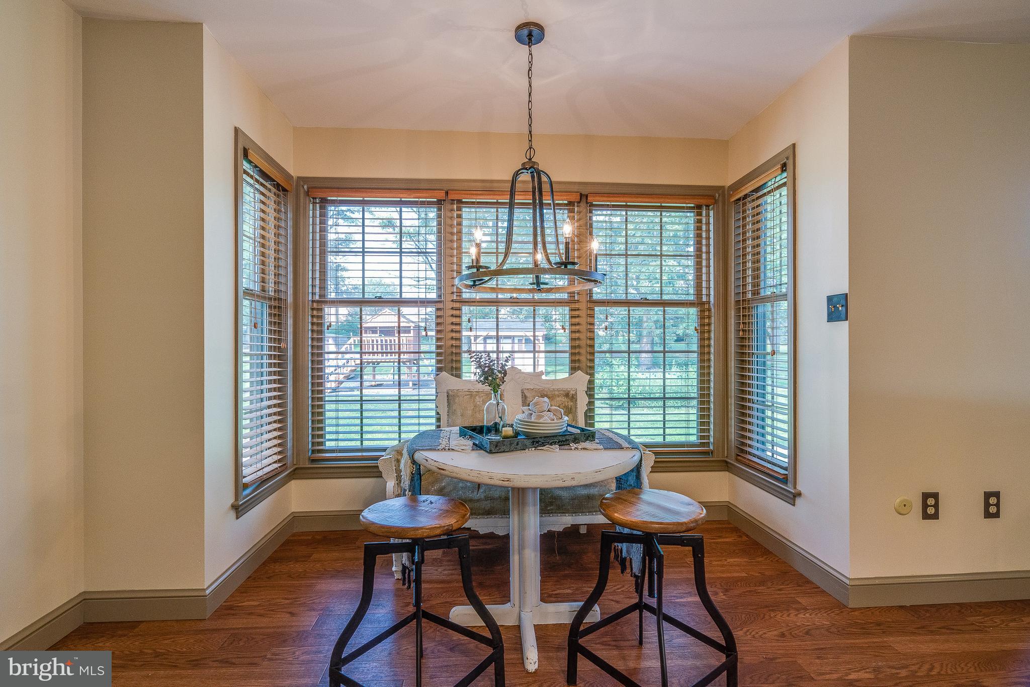 120 Chelsea Loop Lancaster, PA 17602 - Photo 11 of 33 Breakfast Area