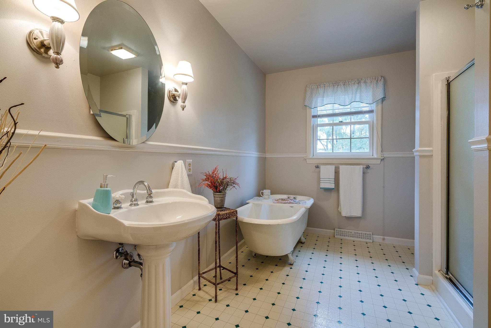 120 Chelsea Loop Lancaster, PA 17602 - Photo 17 of 33 Master Bathroom