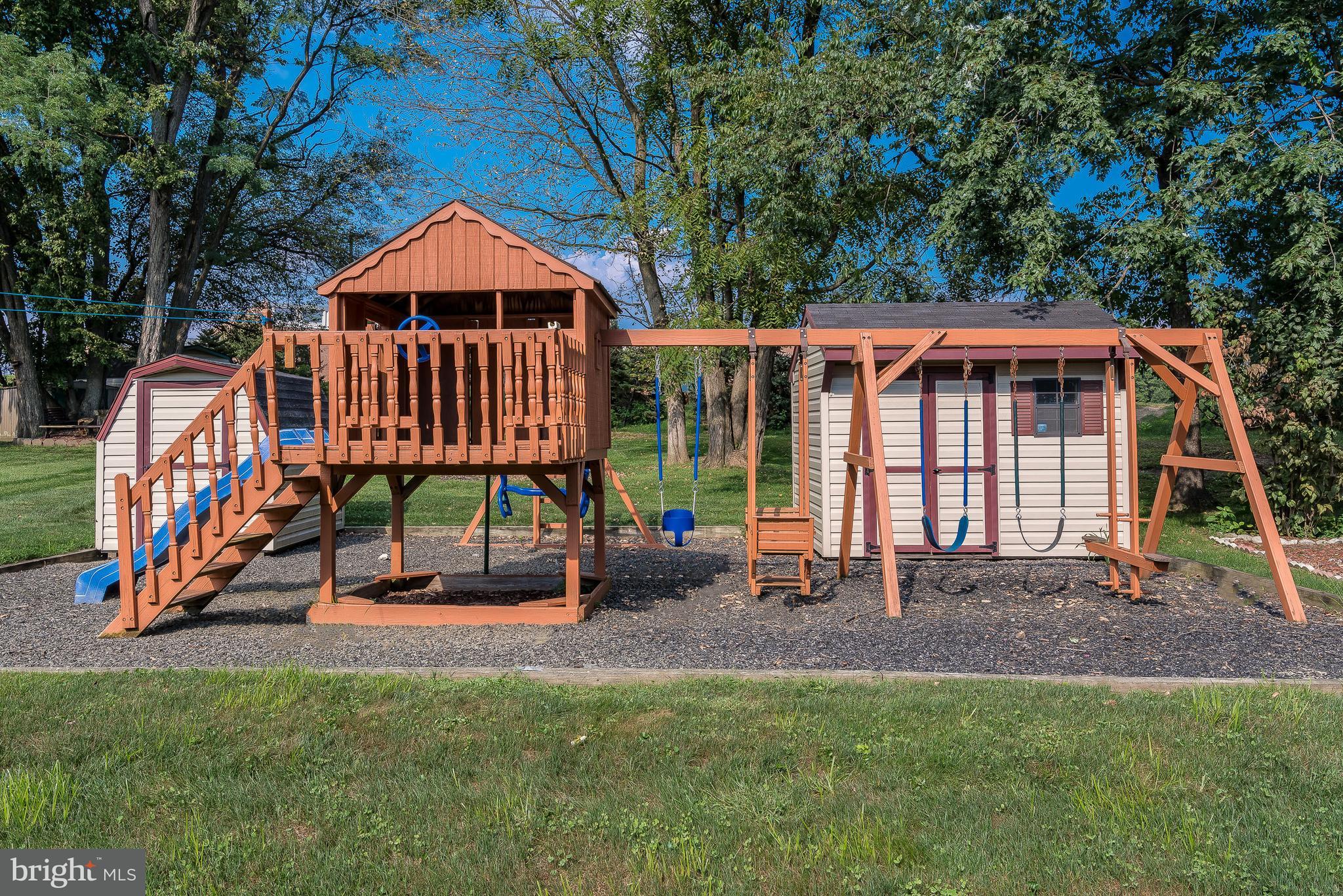 120 Chelsea Loop Lancaster, PA 17602 - Photo 30 of 33 Play Area