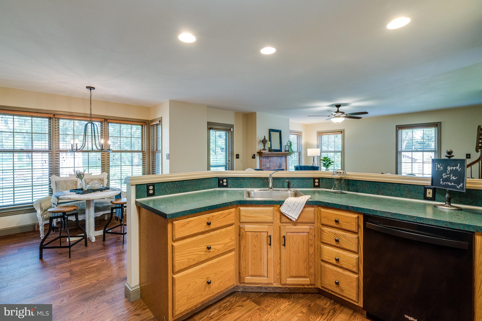 120 Chelsea Loop Lancaster, PA 17602 - Photo 10 of 33 Kitchen