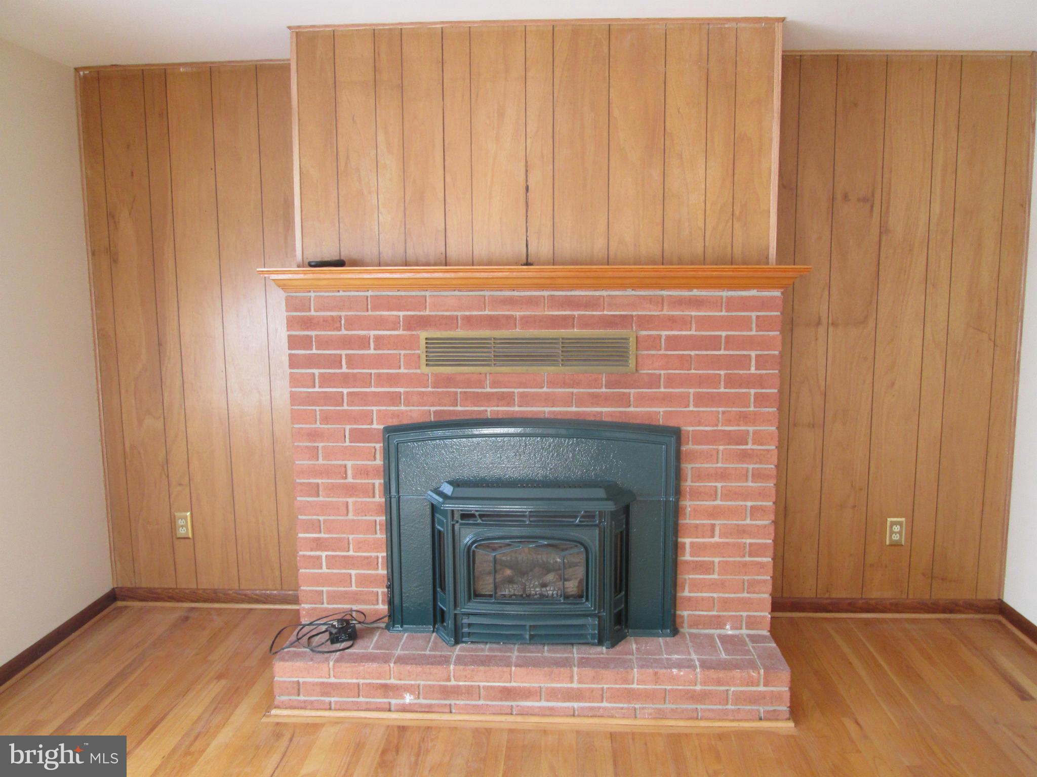 169 Homestead Lane Ranson, WV 25438 - Photo 5 of 22 Living Room
