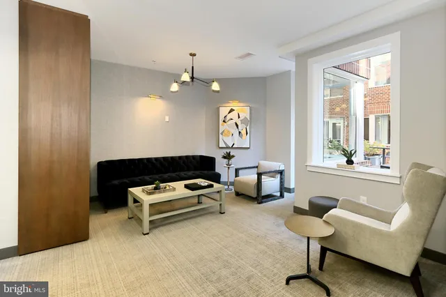 $3,850 | 635 Slaters Lane, Unit G01, Alexandria, VA 22314