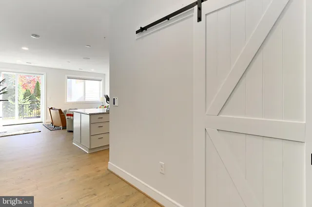 $3,850 | 635 Slaters Lane, Unit G01, Alexandria, VA 22314