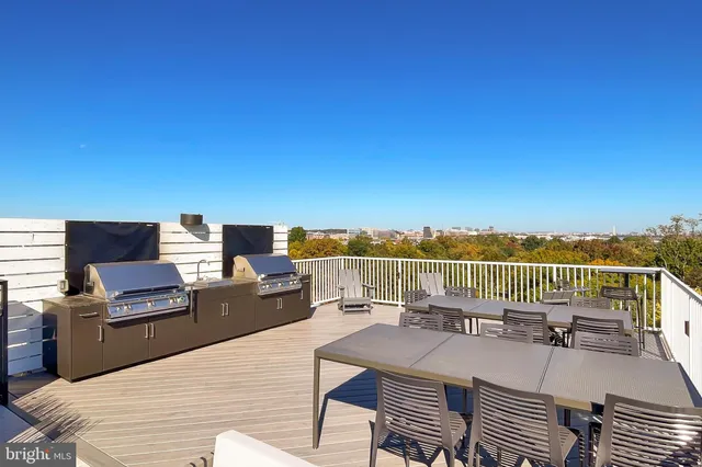 $3,850 | 635 Slaters Lane, Unit G01, Alexandria, VA 22314