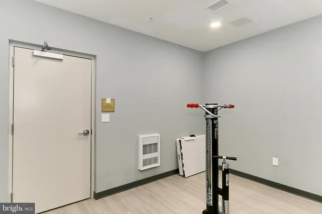 $3,850 | 635 Slaters Lane, Unit G01, Alexandria, VA 22314