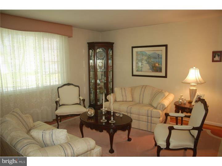 696 Springdell Road King of Prussia, PA 19406 - Photo 4 of 25 Gallery Image 4