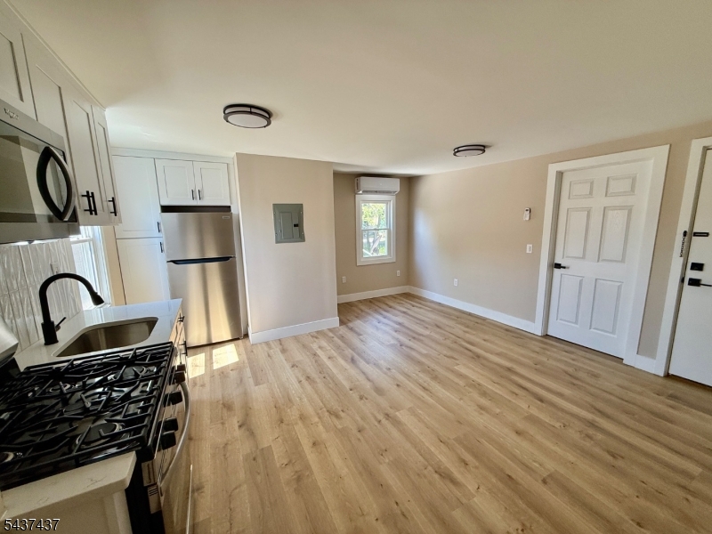 196 Spring Street, Unit 3 Newton, NJ 07860 - Photo 8 of 10