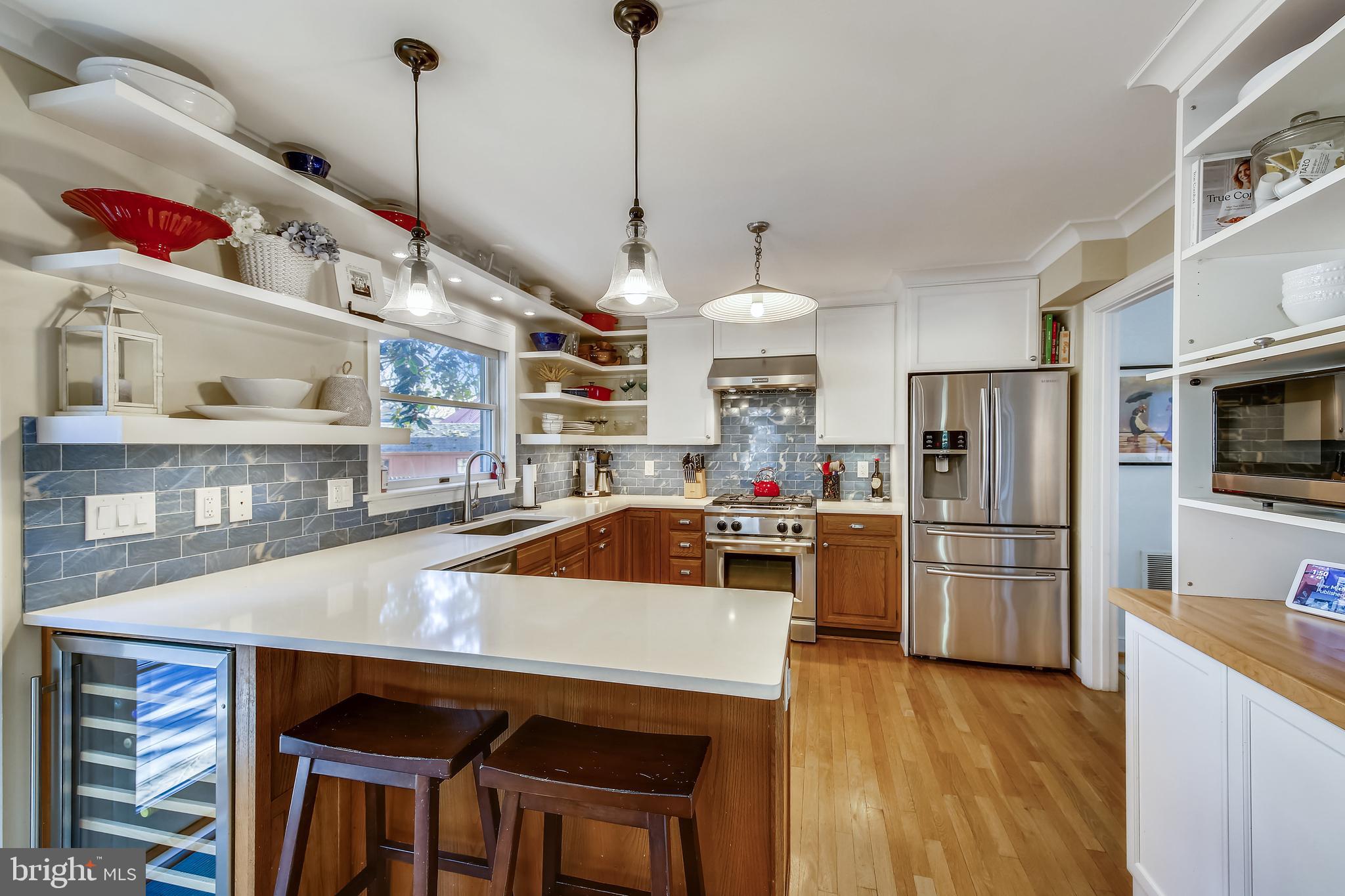 8011 Piney Branch Road Silver Spring, MD 20910 - Photo 10 of 35 Sep. Beverage Fridge & Stainless Steel Appliances