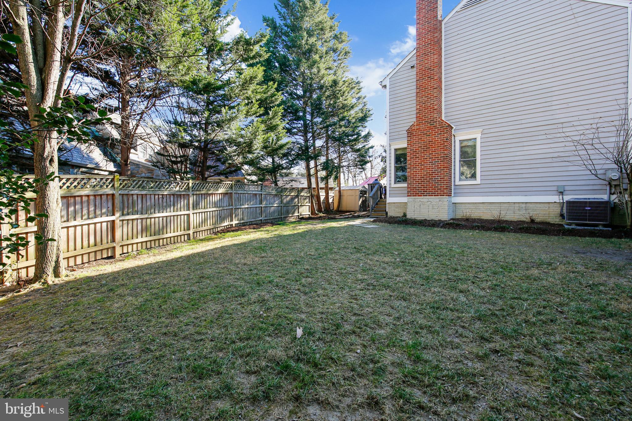 8011 Piney Branch Road Silver Spring, MD 20910 - Photo 32 of 35 Great Backyard Space