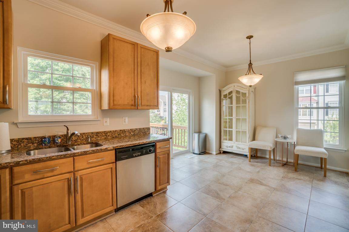 13100 Kidwell Field Road Herndon, VA 20171 - Photo 15 of 46