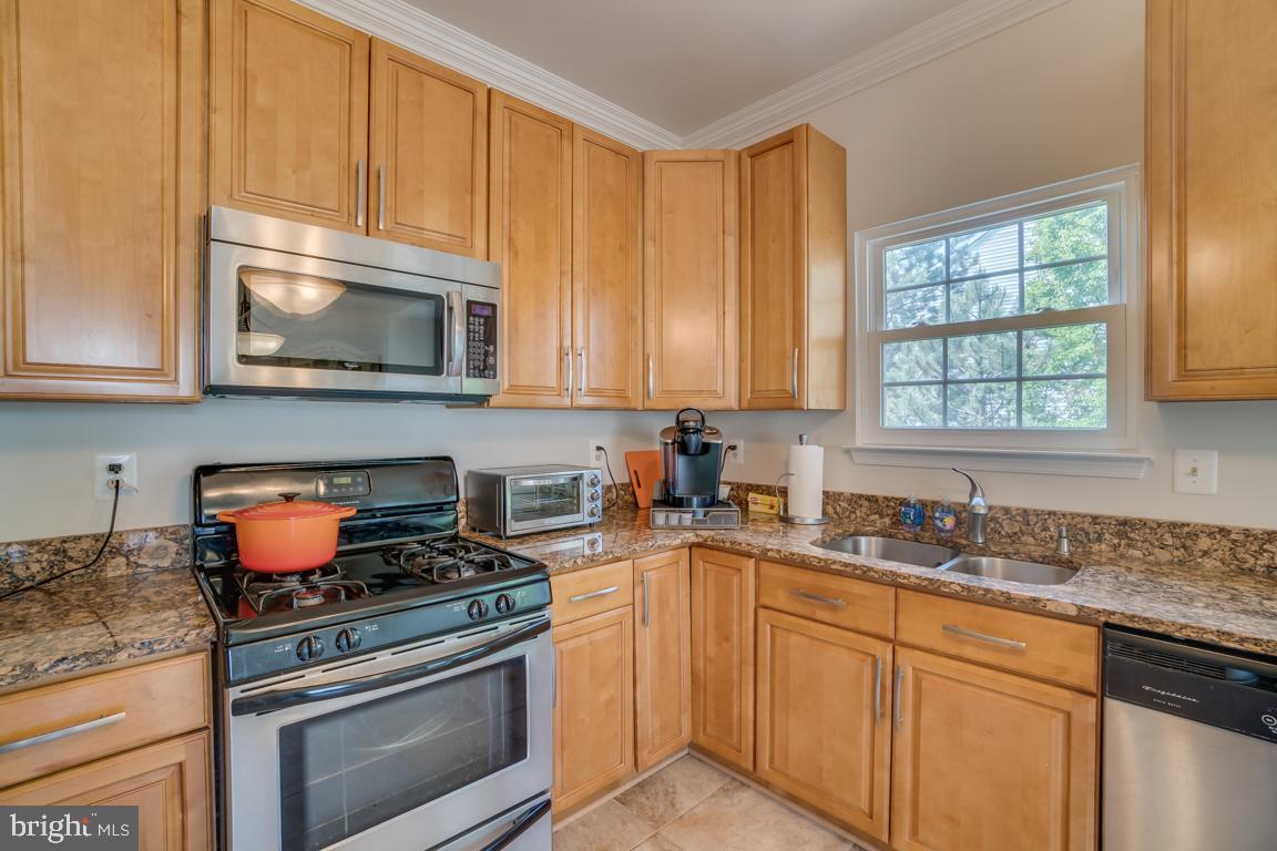 13100 Kidwell Field Road Herndon, VA 20171 - Photo 17 of 46