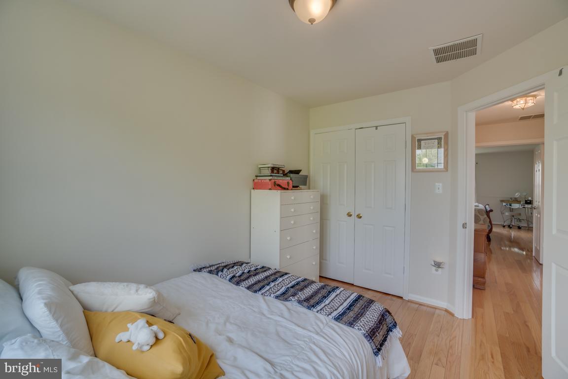 13100 Kidwell Field Road Herndon, VA 20171 - Photo 31 of 46
