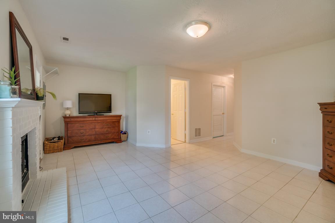 13100 Kidwell Field Road Herndon, VA 20171 - Photo 36 of 46