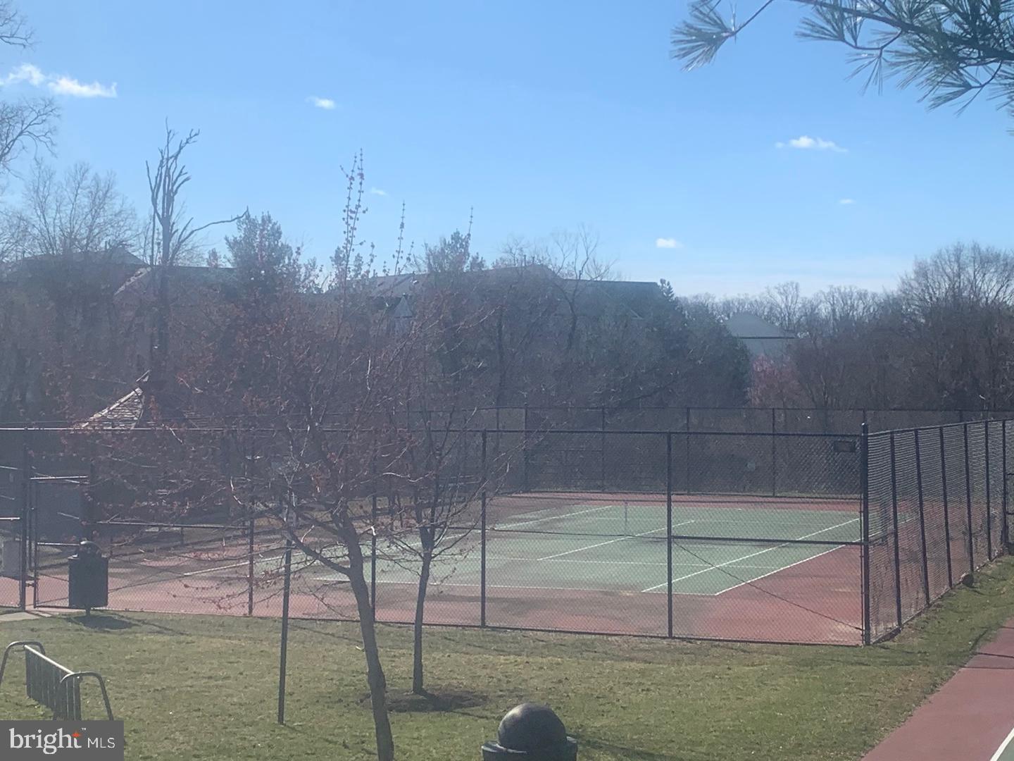 13100 Kidwell Field Road Herndon, VA 20171 - Photo 46 of 46 Community tennis