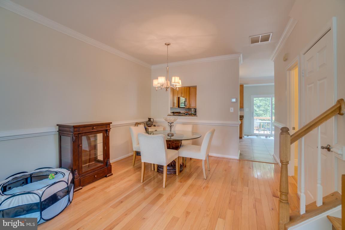 13100 Kidwell Field Road Herndon, VA 20171 - Photo 8 of 46