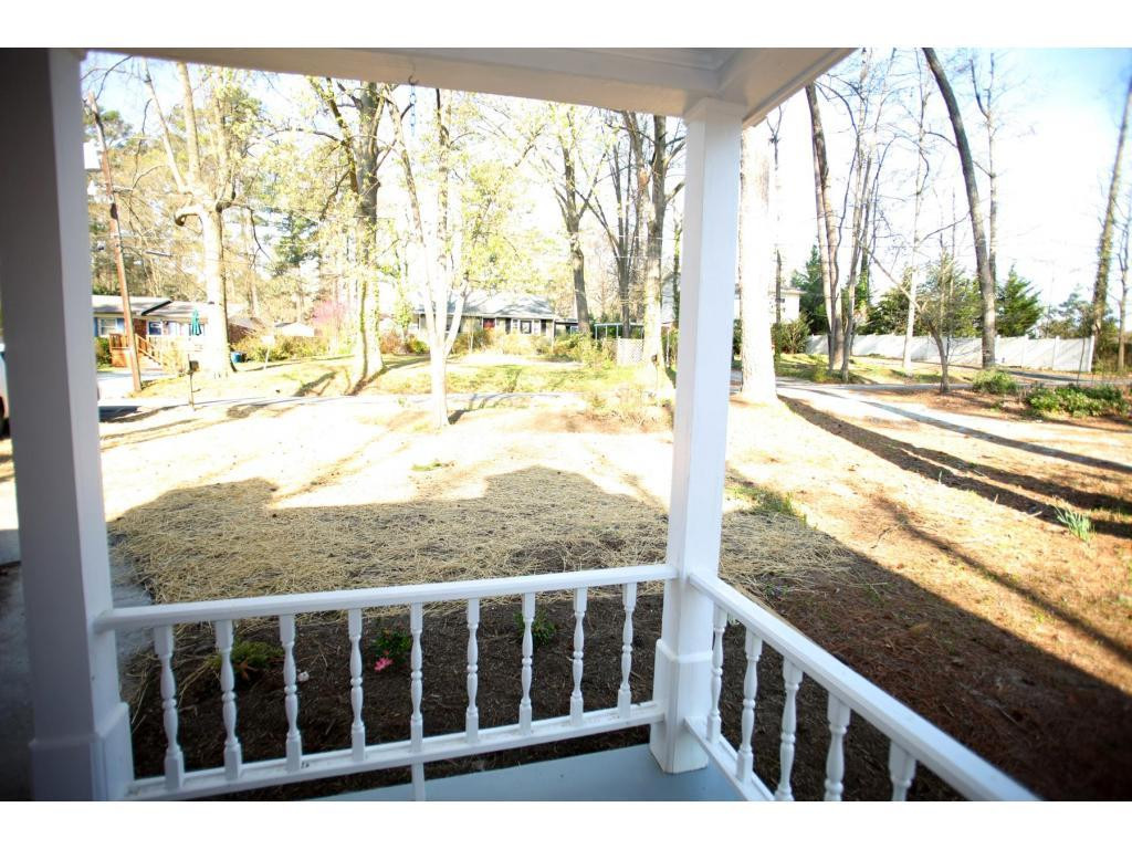 2903 Arnold Road Durham, NC 27707 - Photo 3 of 22 Gallery Image 3