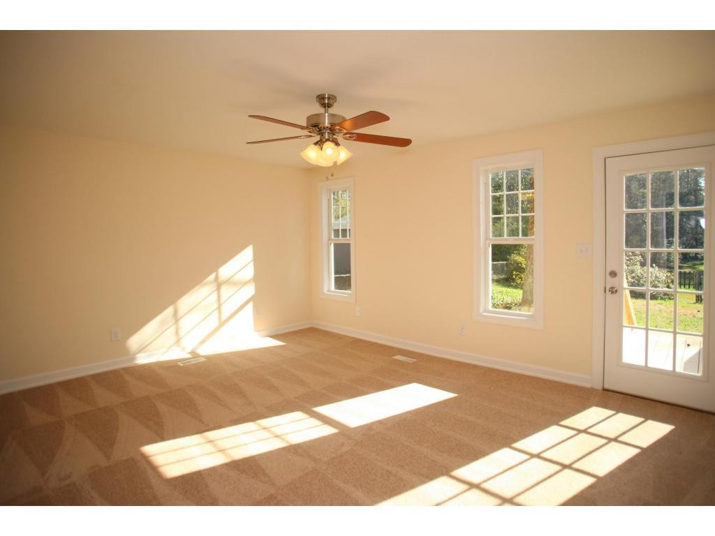 2903 Arnold Road Durham, NC 27707 - Photo 8 of 22 Gallery Image 8