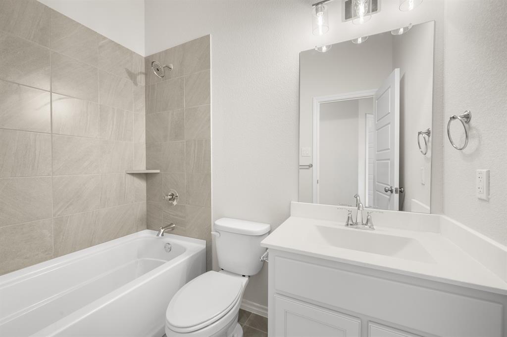 10345 Tapioca Street Fort Worth, TX 76036 - Photo 19 of 30 10345 Tapioca- Bathroom-1