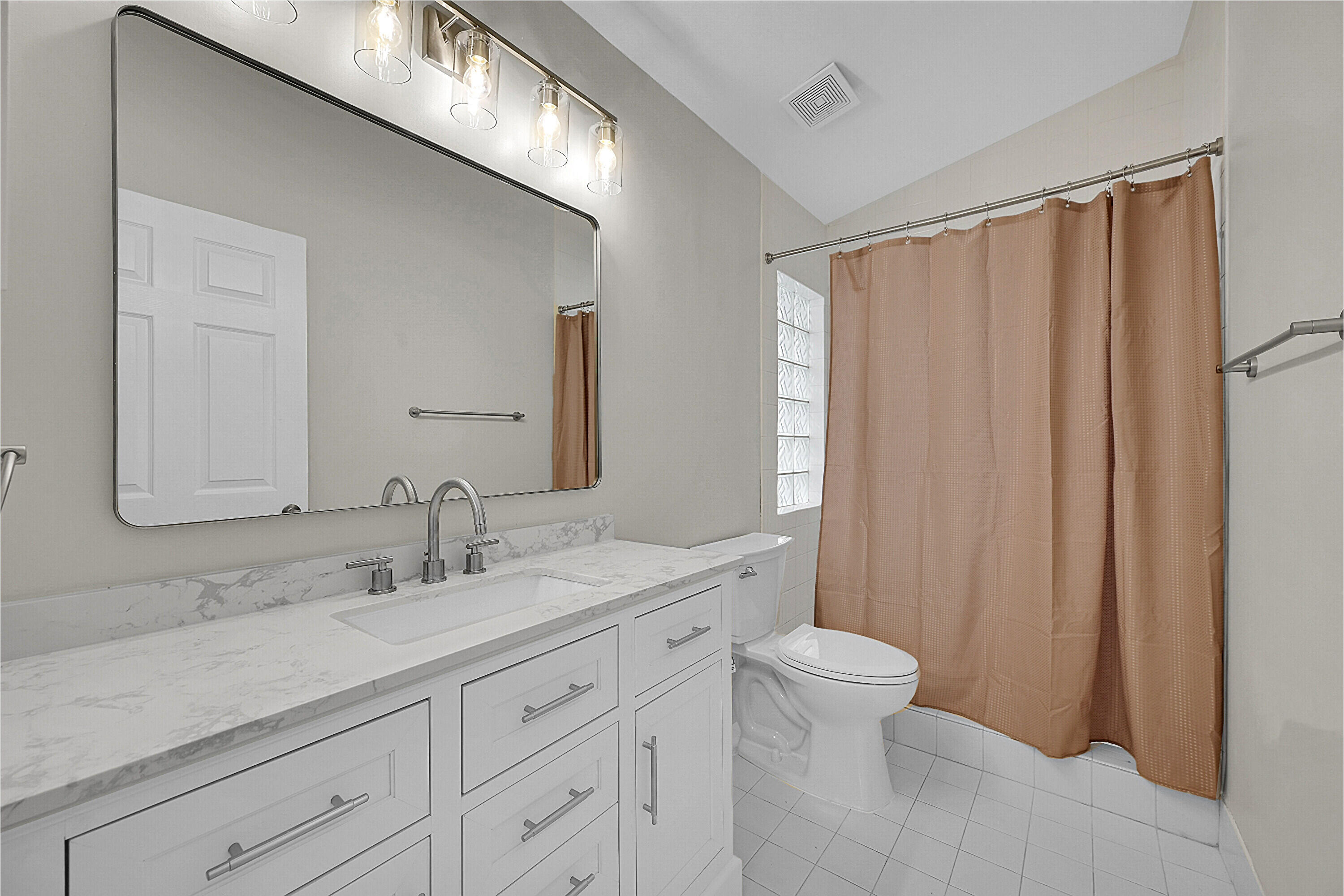 10216 Breezeway Place Boca Raton, FL 33428 - Photo 4 of 44 IMG_1846
