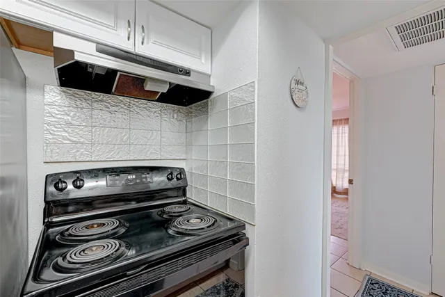 a close view of stove top oven