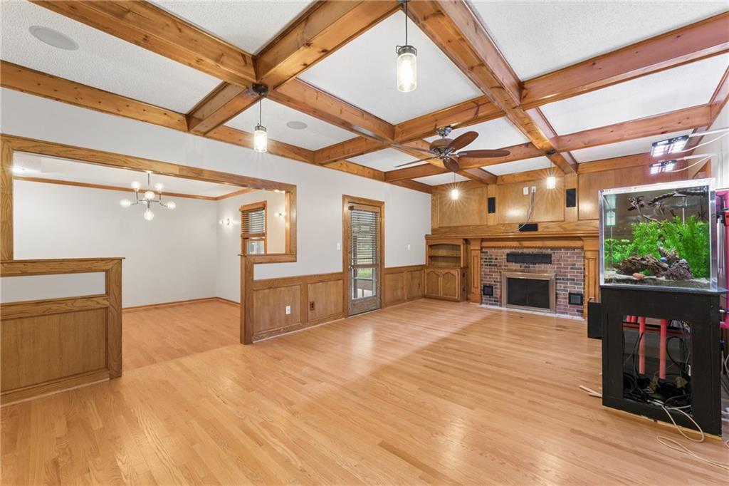 617 West Maple Street Raymore, MO 64083 - Photo 9 of 67