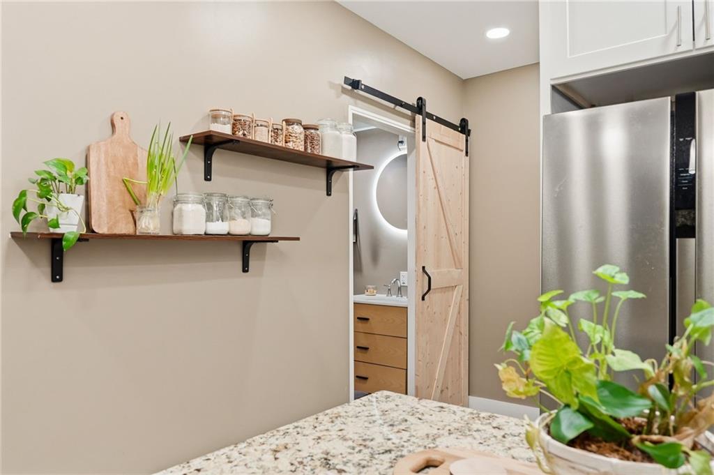 1629 Streets Run Road Pittsburgh, PA 15227 - Photo 16 of 35