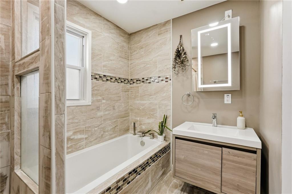 1629 Streets Run Road Pittsburgh, PA 15227 - Photo 21 of 35