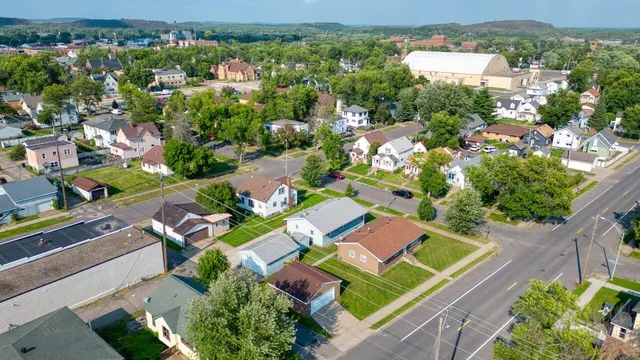 $180,000 | 115 East 25th Street, Hibbing, MN 55746